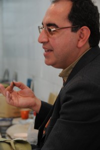 Kufic writing on ceramics; by Seyed M Vahid Mousavi Jazayeri, Yazd, 2009
